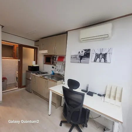 Newly Renovated Cozy Studio#9 Seoul Exterior photo